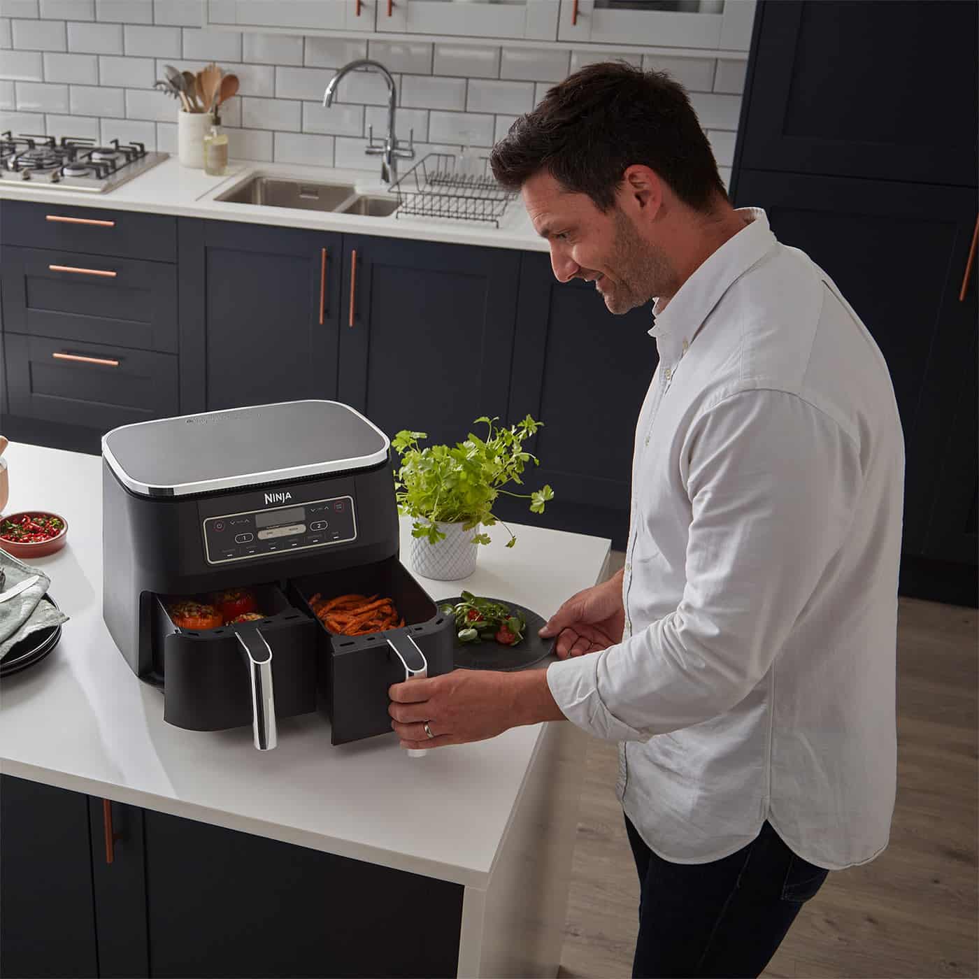 Ninja Foodi AF300EU 7.6L 2 air-fryer-ninja-foodi-af300eu-7-6-litres-noir-2